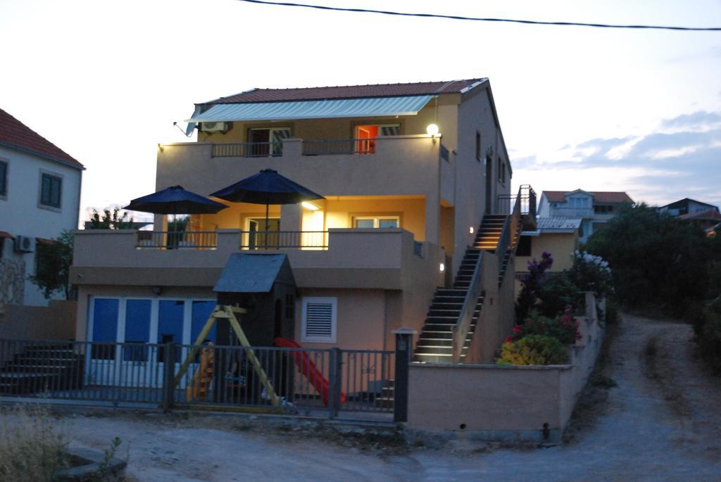 Apartments Mila Krimovica Bagian luar foto