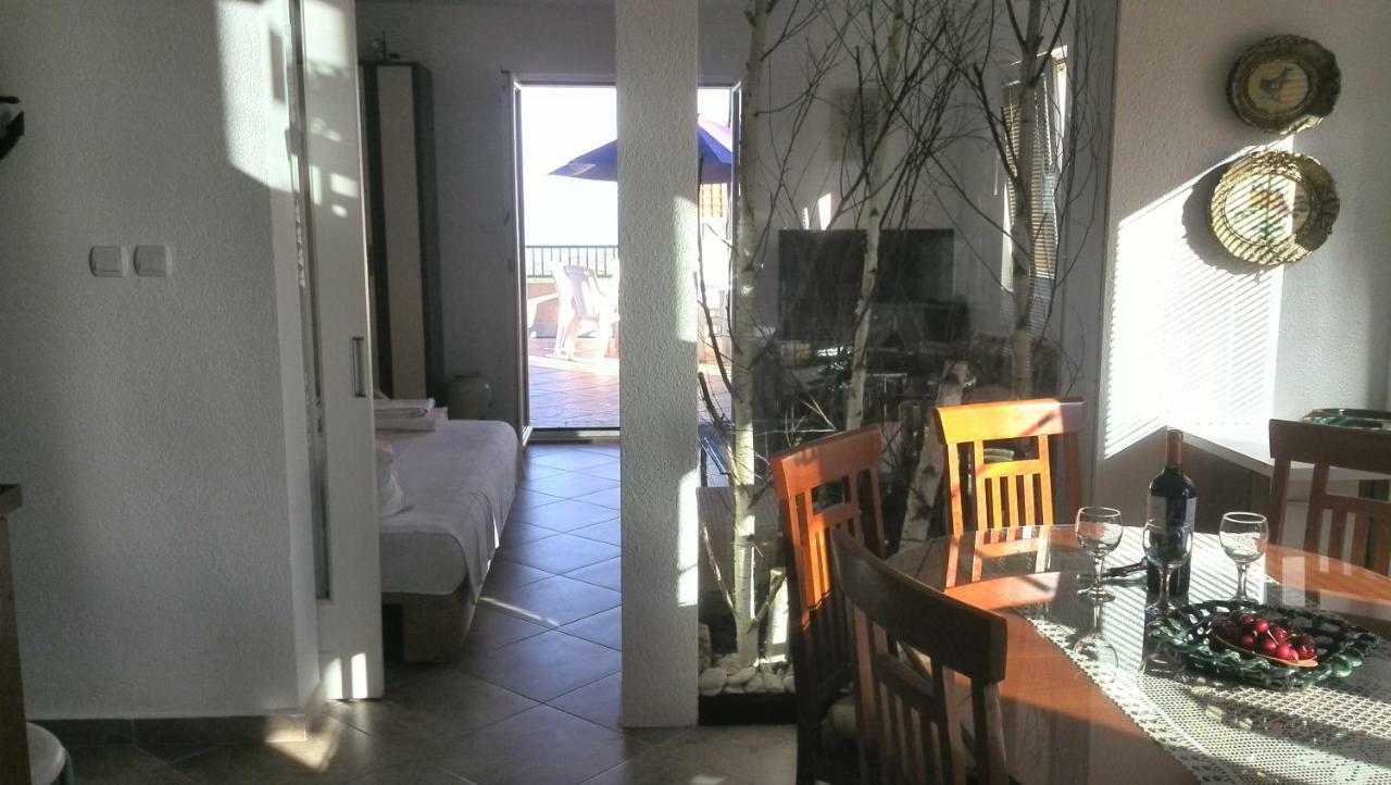 Apartments Mila Krimovica Bagian luar foto